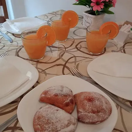A Modo Mio Nocleg ze śniadaniem 3*